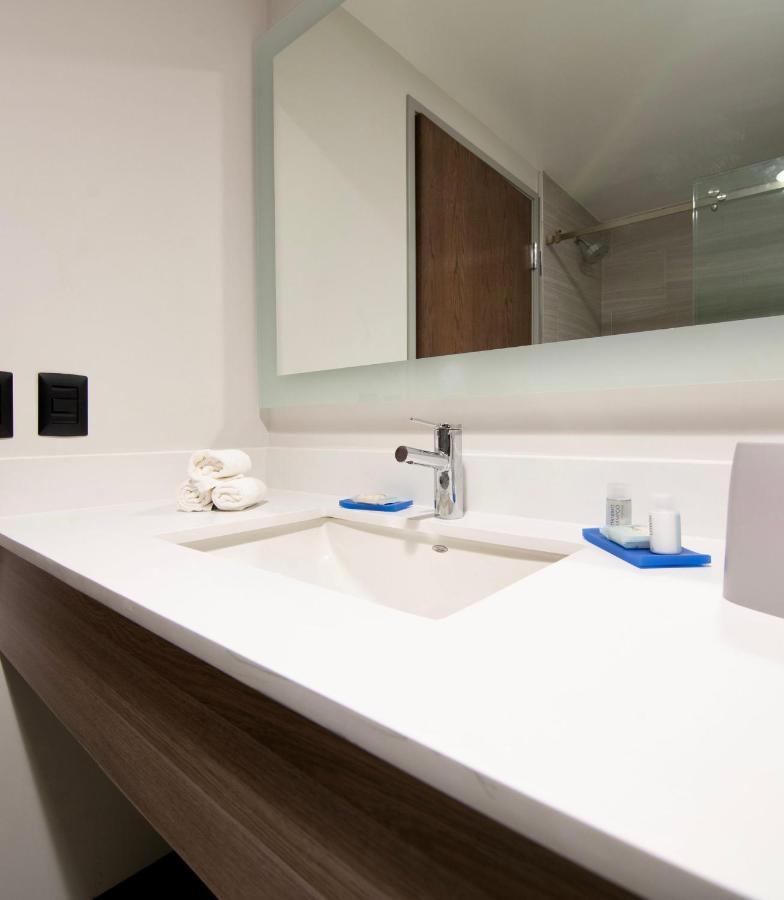 Holiday Inn Express - Guadalajara Vallarta Poniente By Ihg サポパン エクステリア 写真